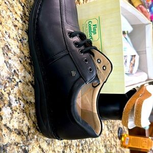 Finn Comfort Dijon shoes, size 9.5W